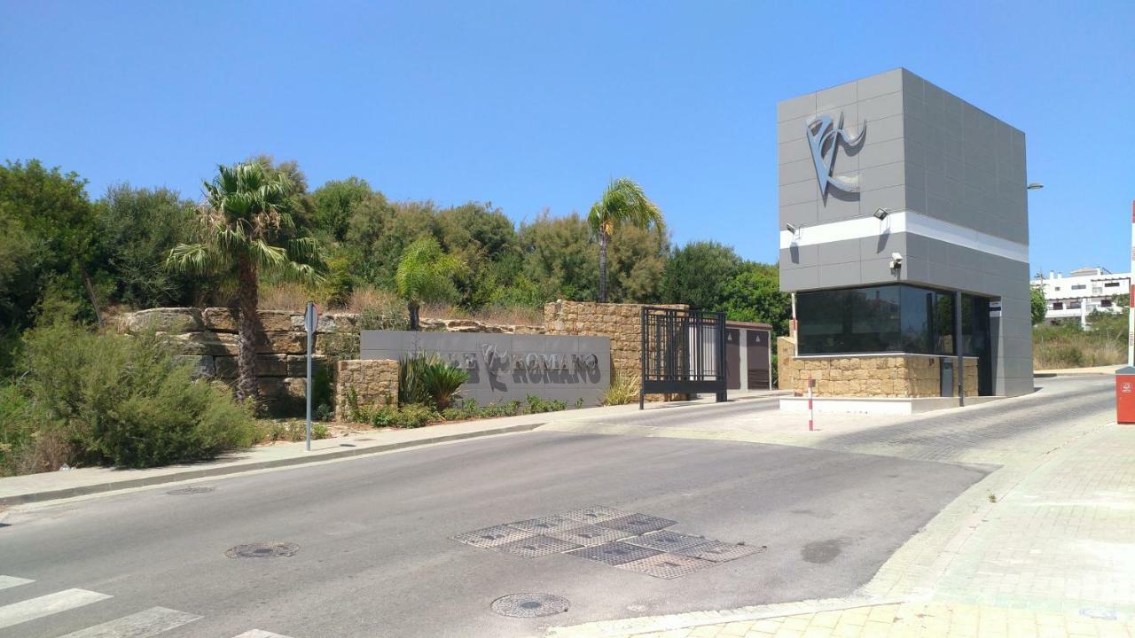 Urb. Valle Romano Capitolio 11B-C Estepona Exterior photo